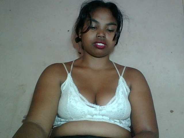 Miarizou Live Cam on BongaCams