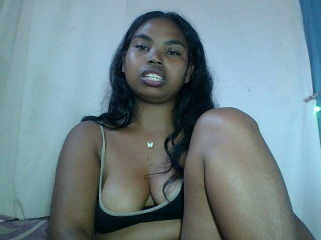 Miarizou's BongaCams show and profile