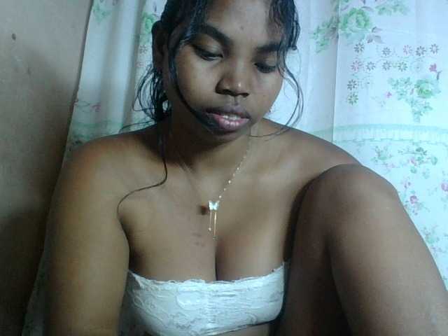 Miarizou's BongaCams show and profile