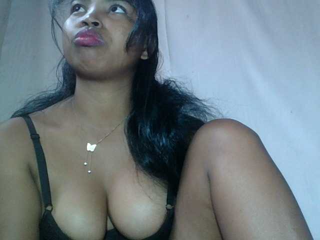 Miarizou's BongaCams show and profile