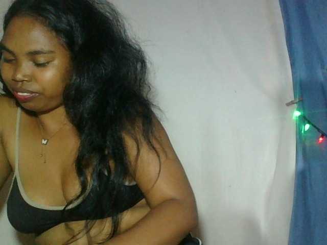 Miarizou's BongaCams show and profile