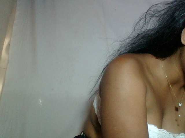 Miarizou's BongaCams show and profile