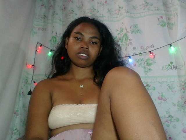 Miarizou's BongaCams show and profile