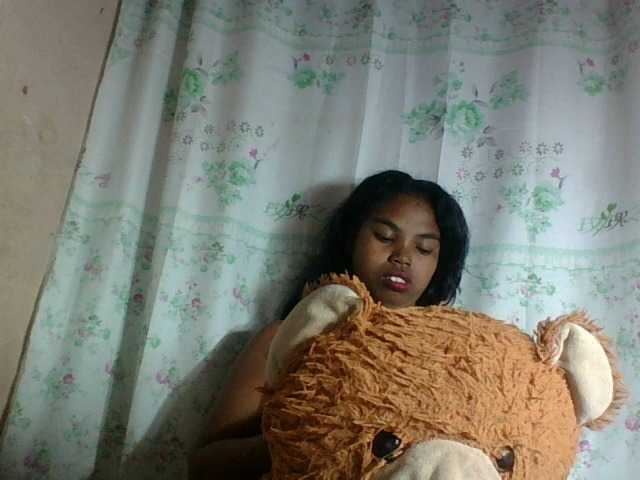 Miarizou's BongaCams show and profile