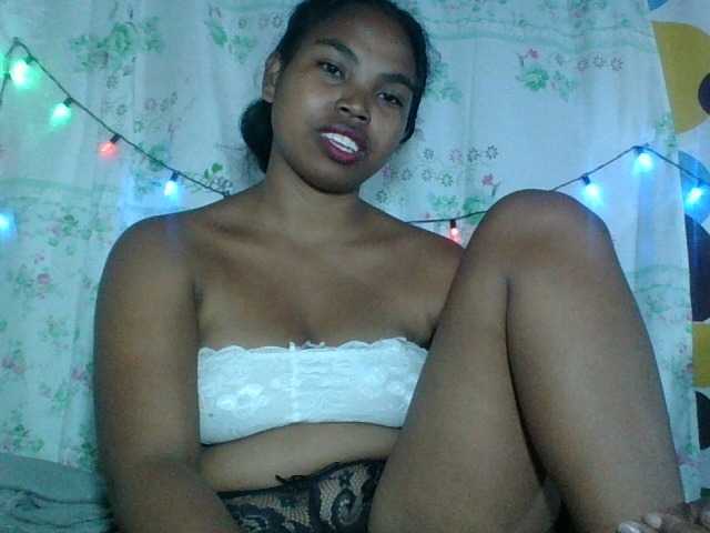 Miarizou's BongaCams show and profile