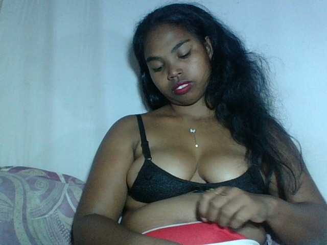 Miarizou's BongaCams show and profile