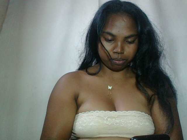 Miarizou's BongaCams show and profile