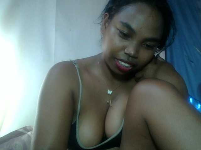 Miarizou's BongaCams show and profile