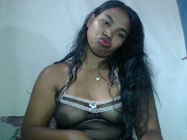 Miarizou's BongaCams show and profile