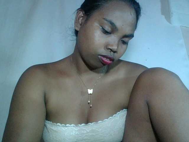 Miarizou's BongaCams show and profile