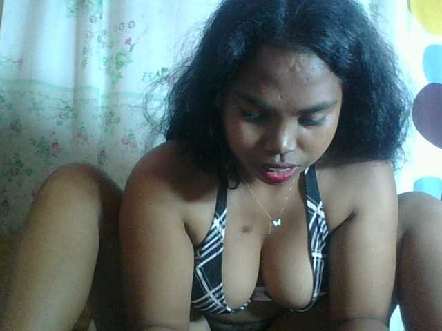 Miarizou's BongaCams show and profile