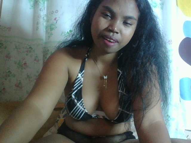 Miarizou's BongaCams show and profile