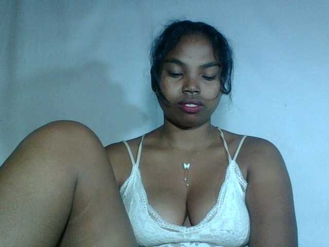 Miarizou's BongaCams show and profile