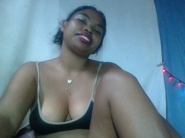 Miarizou's BongaCams show and profile