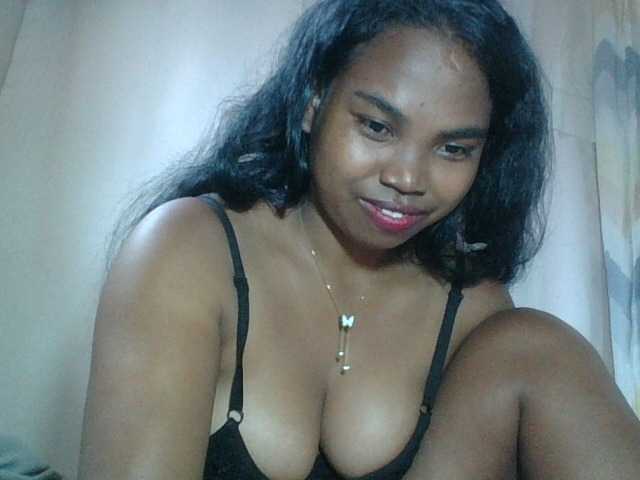 Miarizou's BongaCams show and profile