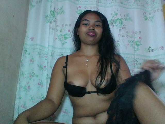 Miarizou's BongaCams show and profile