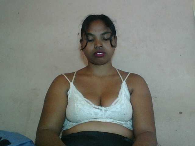 Miarizou's BongaCams show and profile