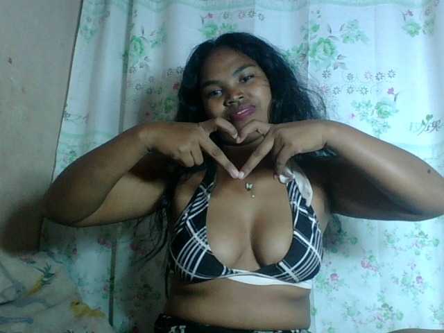 Miarizou's BongaCams show and profile