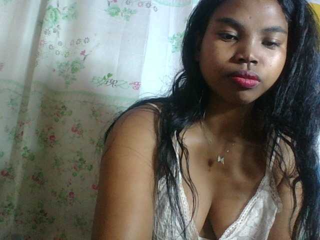 Miarizou's BongaCams show and profile