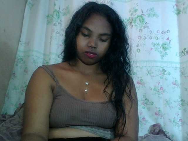 Miarizou's BongaCams show and profile