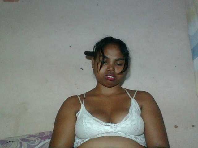 Miarizou's BongaCams show and profile