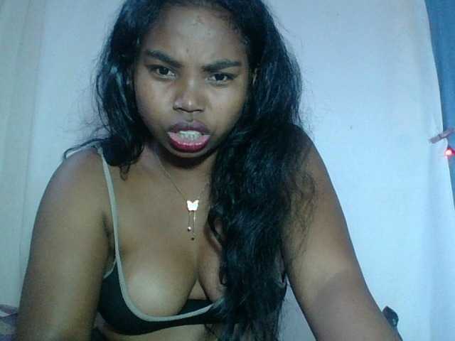 Miarizou's BongaCams show and profile