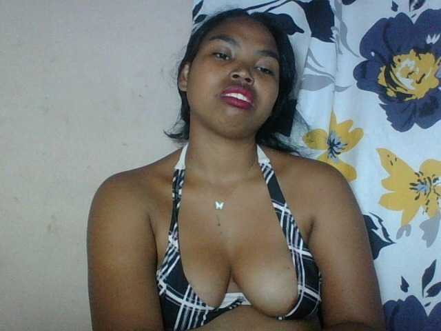 Miarizou's BongaCams show and profile