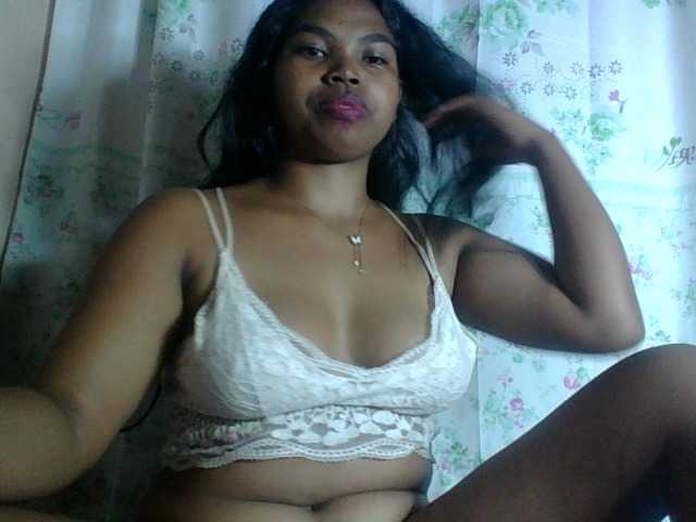 Miarizou's BongaCams show and profile