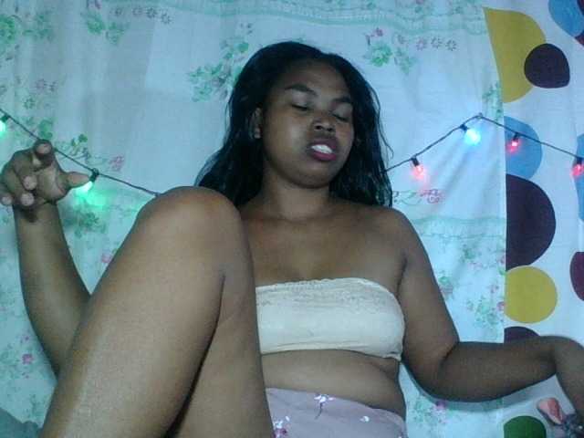 Miarizou's BongaCams show and profile