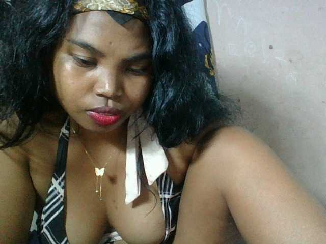 Miarizou's BongaCams show and profile