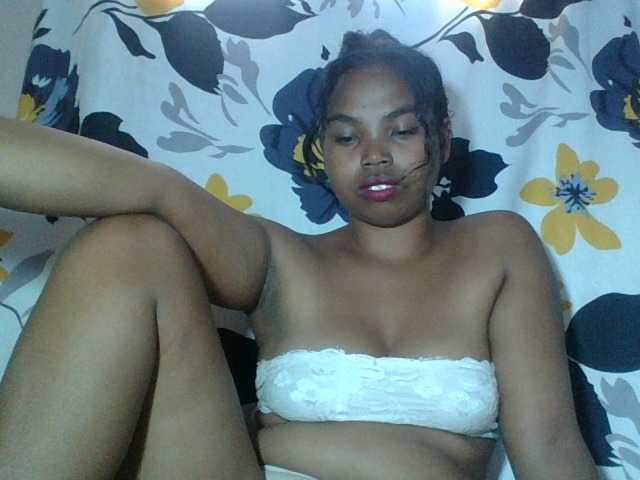 Miarizou's BongaCams show and profile