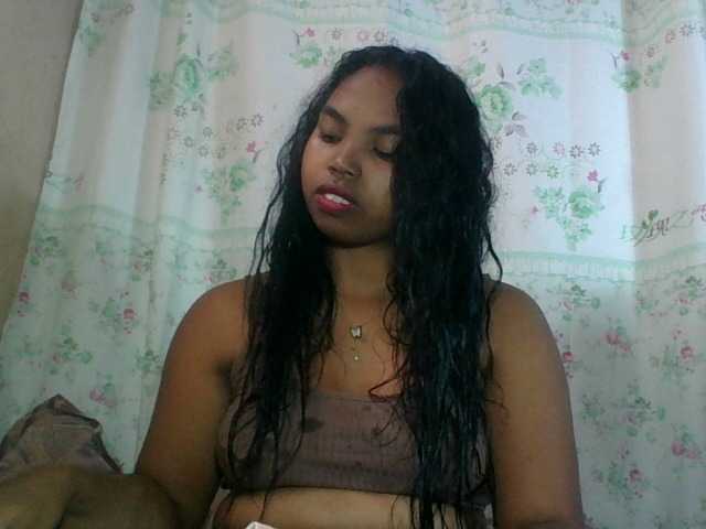 Miarizou's BongaCams show and profile