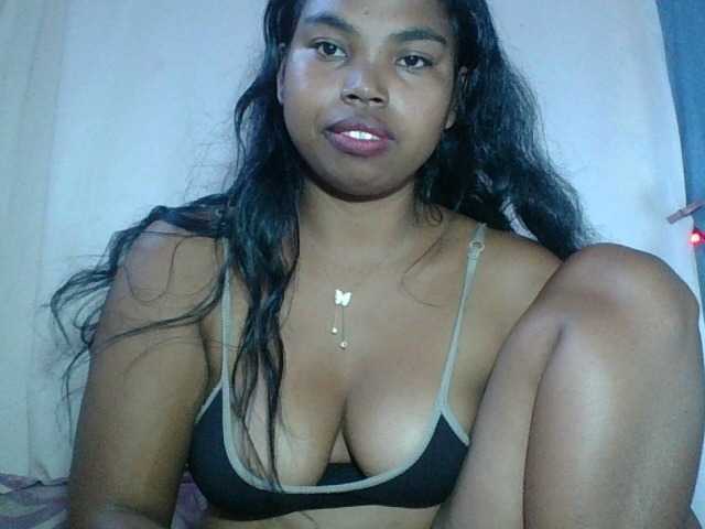 Miarizou's BongaCams show and profile