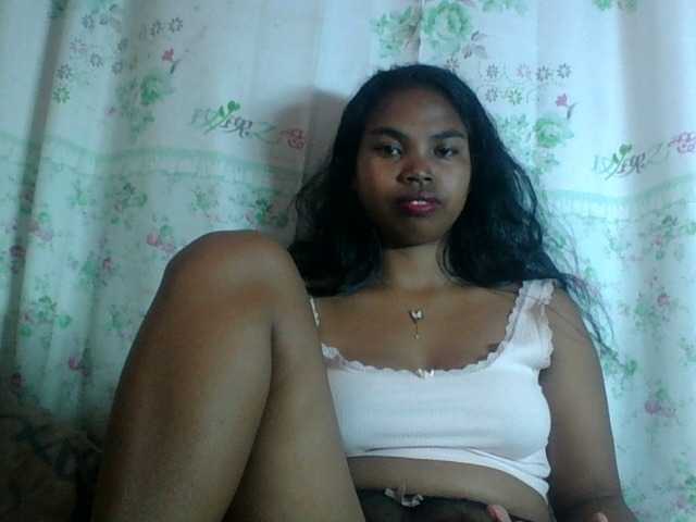 Miarizou's BongaCams show and profile