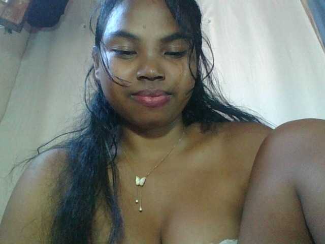 Miarizou's BongaCams show and profile