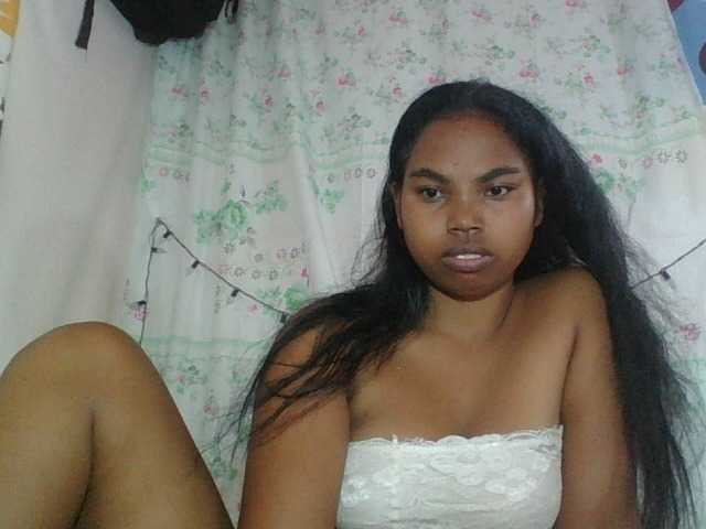 Miarizou's BongaCams show and profile