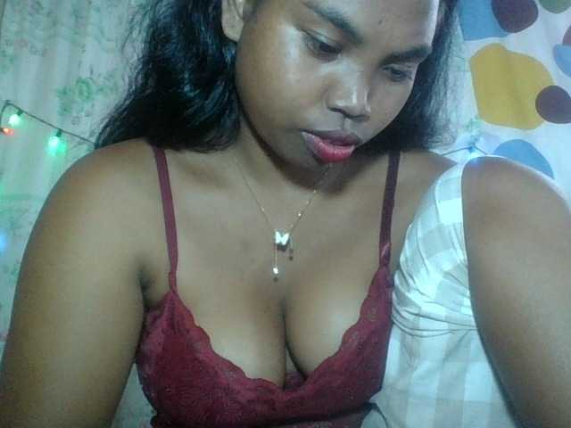 Miarizou's BongaCams show and profile