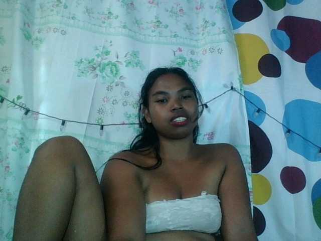 Miarizou's BongaCams show and profile