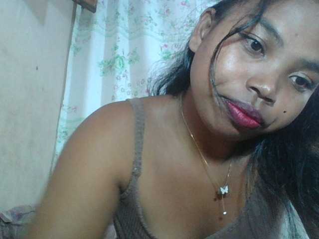 Miarizou's BongaCams show and profile