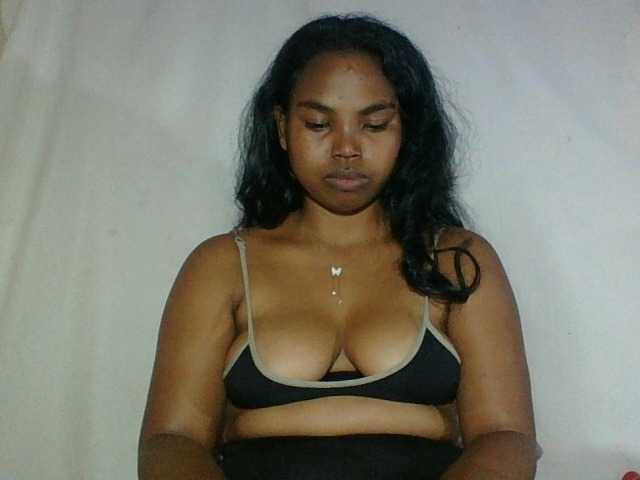 Miarizou's BongaCams show and profile