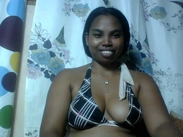 Miarizou's BongaCams show and profile