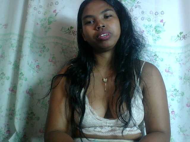 Miarizou's BongaCams show and profile