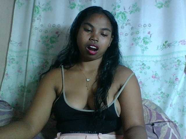 Miarizou's BongaCams show and profile