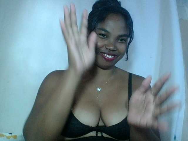 Miarizou's BongaCams show and profile