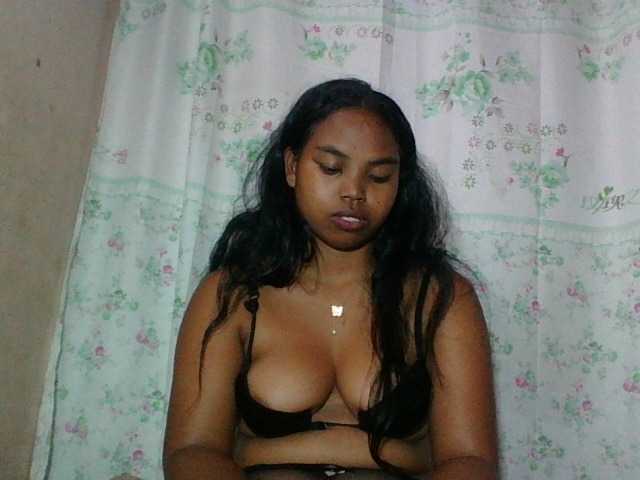 Miarizou's BongaCams show and profile