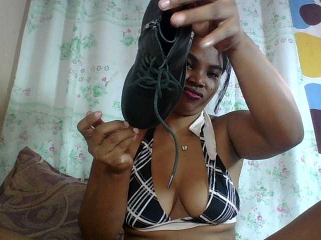 Miarizou's BongaCams show and profile