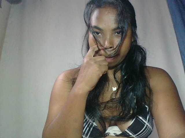 Miarizou's BongaCams show and profile