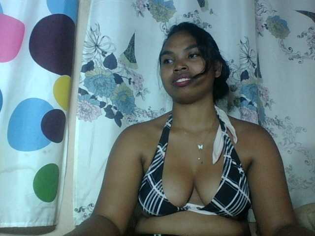 Miarizou's BongaCams show and profile