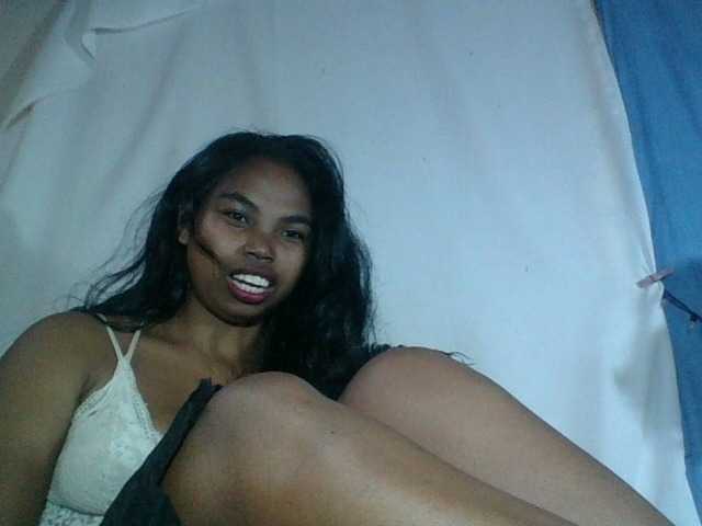 Miarizou's BongaCams show and profile