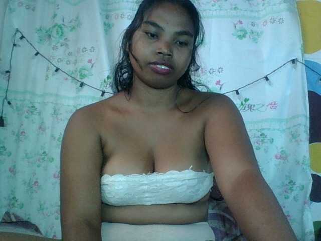 Miarizou's BongaCams show and profile